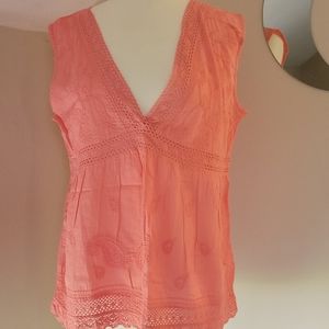 Sleeveless blouse